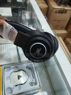 Photo - JBL Wireless Headphones Tune - 600