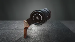 JBL Wireless Headset Black Dare to Listen