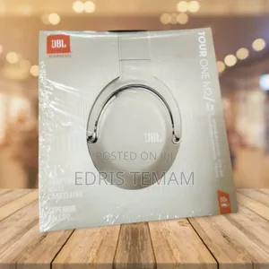 Photo - JBL Harman Wireless Headset