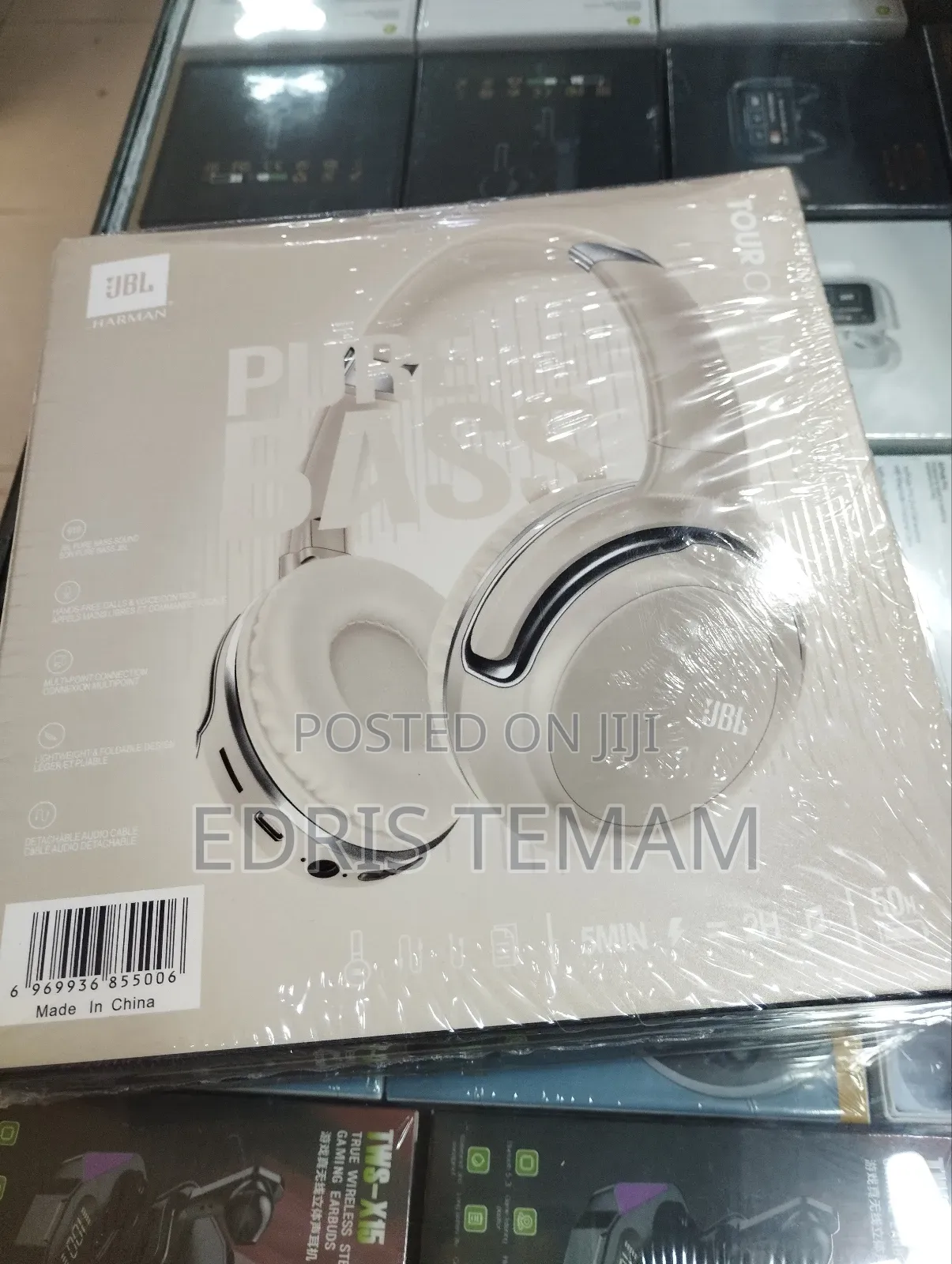 JBL Harman Wireless Headphones for a Whole New Experience