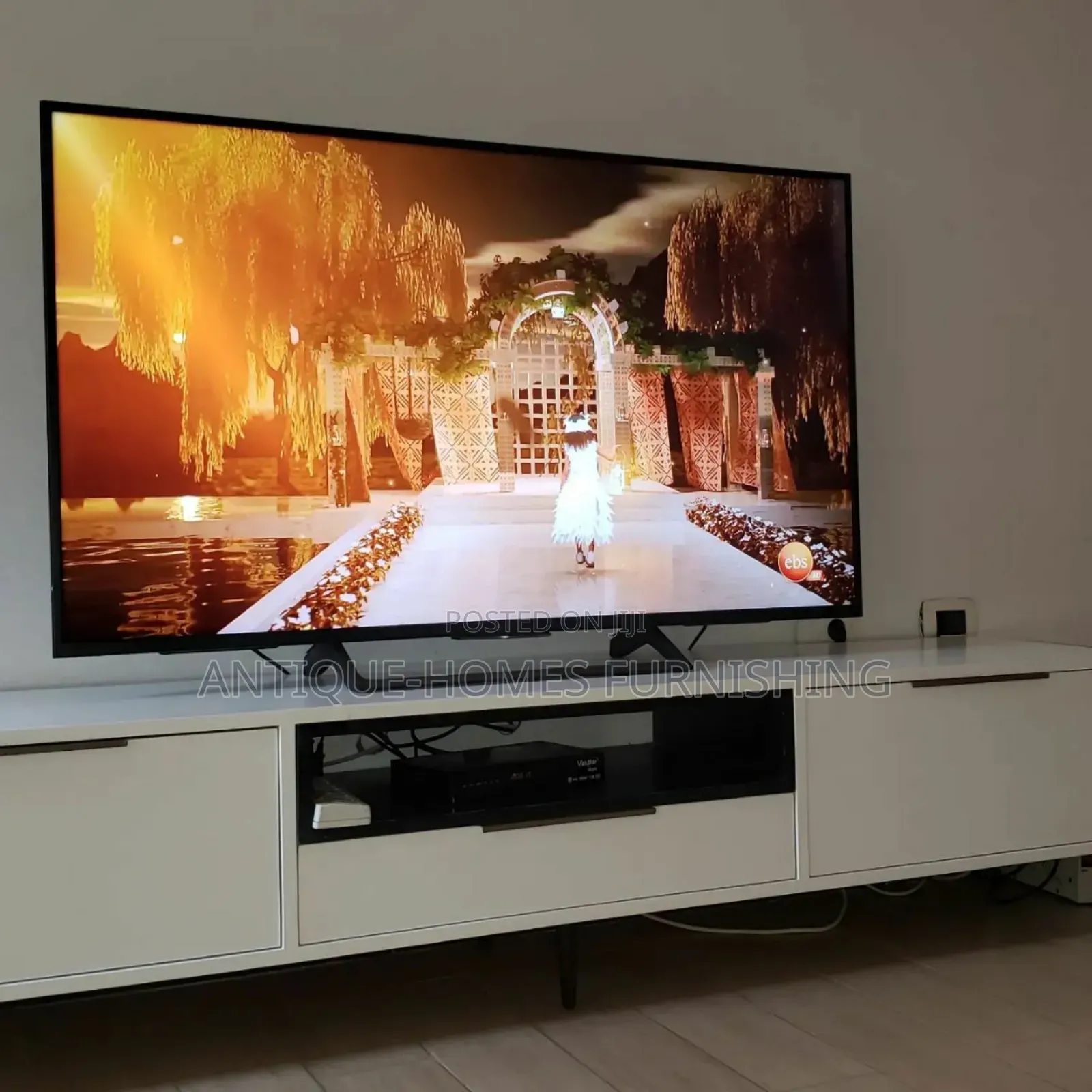 Modern TV Stand
