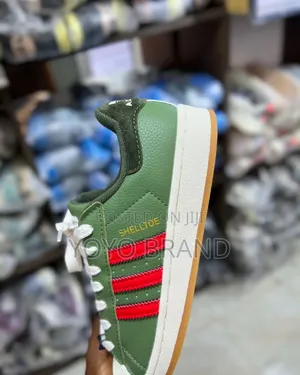 Photo - Adidas Old School