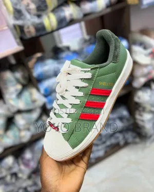 Adidas Old School