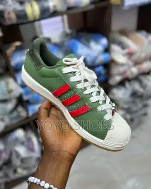 Adidas Old School