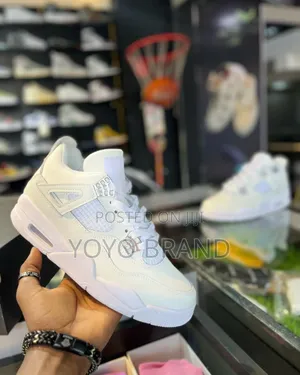 Photo - Jordan 4 Fashion Sneker