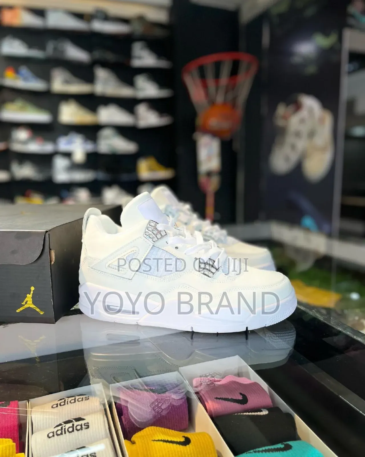 Jordan 4 Fashion Sneker