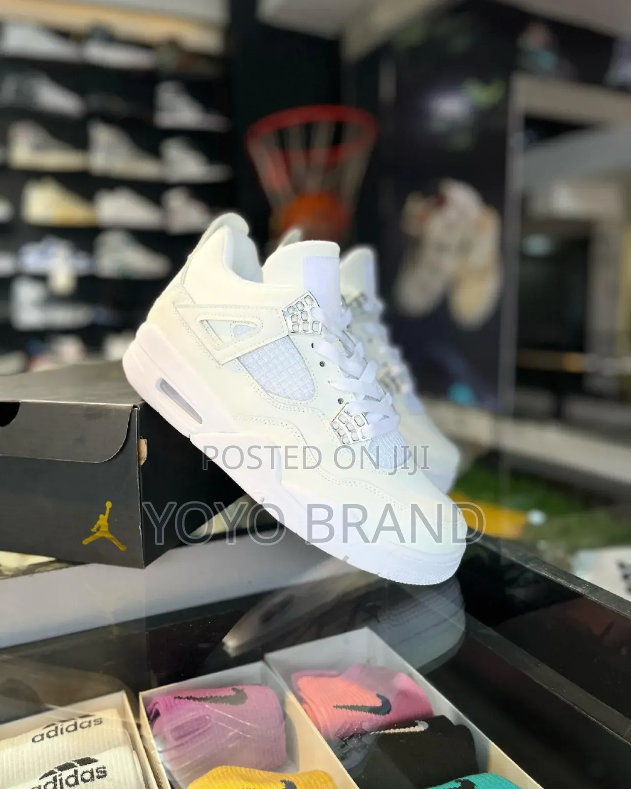 Jordan 4 Fashion Sneker