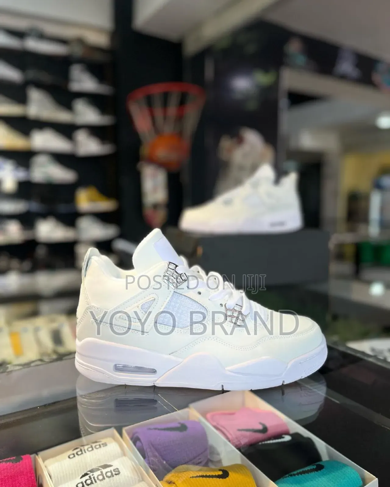 Jordan 4 Fashion Sneker