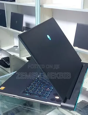 New Laptop Alienware M17x R2 32GB AMD Ryzen 9 SSD 1T