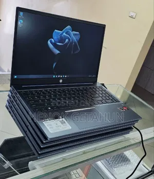 New Laptop HP Pavilion 15 8GB AMD Ryzen 5 SSD 512GB