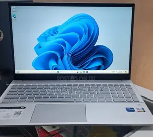 Photo - New Laptop HP Pavilion 10 16GB Intel Core I5 SSD 512GB