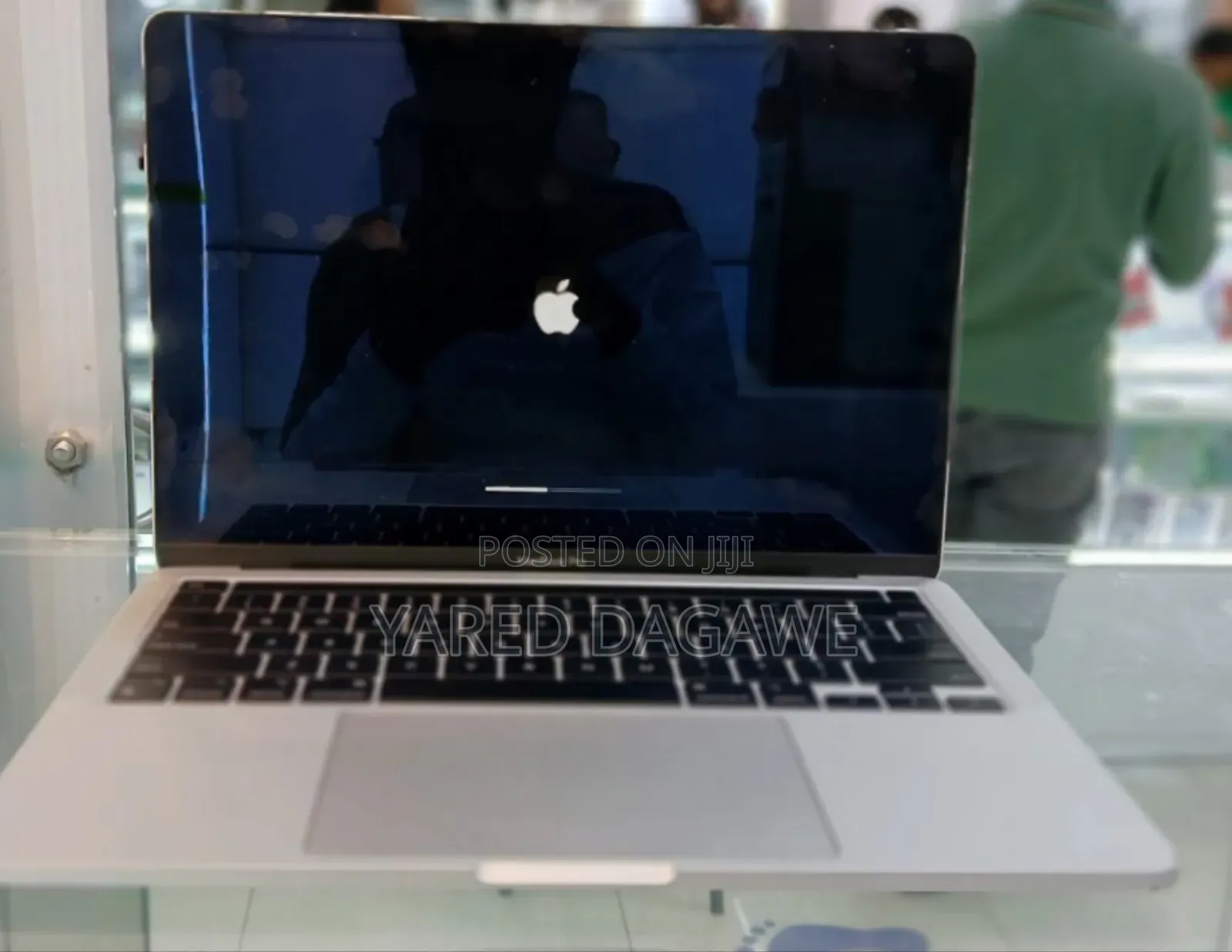 New Laptop Apple MacBook Pro 2023 M2 8GB Apple M2 SSD 512GB