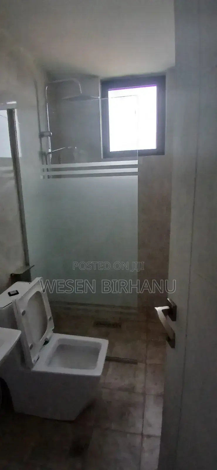 20bdrm Apartment in ላ ሆቴል ዬ ሚሆን, Bole for sale