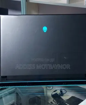New Laptop Alienware Area-51m 32GB AMD Ryzen 7 SSD 1T