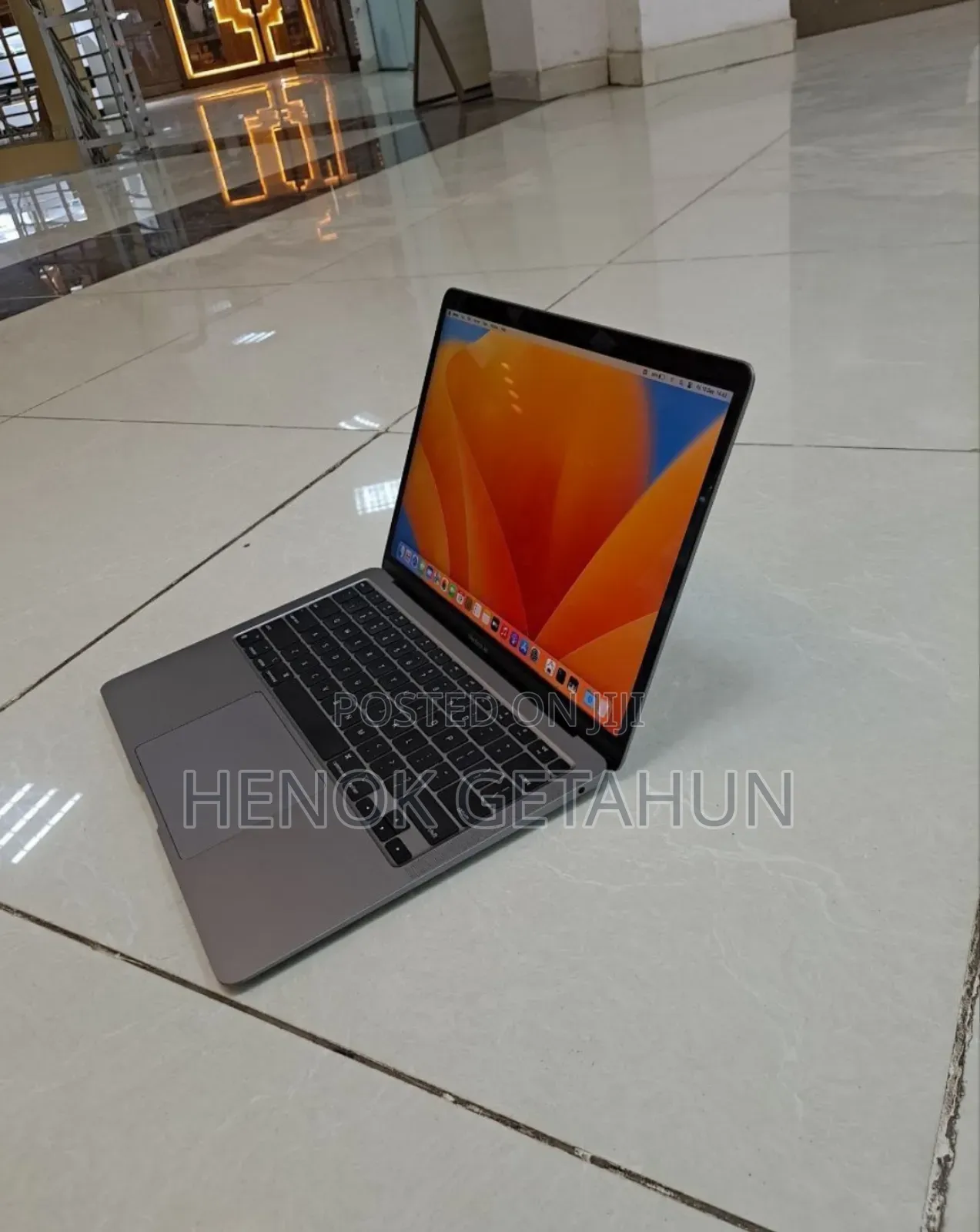 New Laptop Apple MacBook Air 2020 M1 8GB Apple M1 SSD 256GB