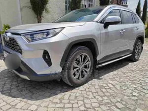 New Toyota RAV4 2023 Silver