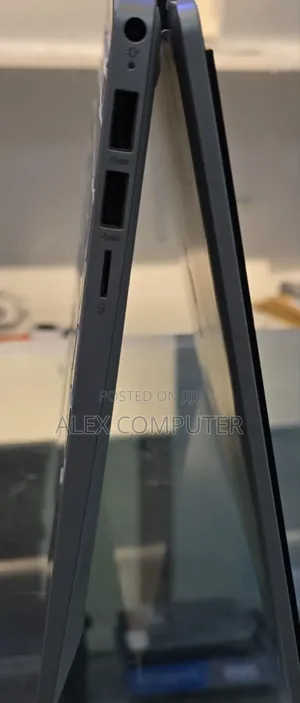 New Laptop HP Envy X360 8GB Intel Core I5 SSD 512GB