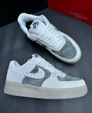 Nike Air Force 1