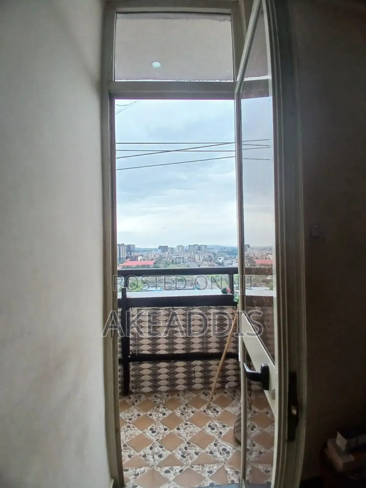 Furnished 2bdrm Condo in Bole Ayat for sale