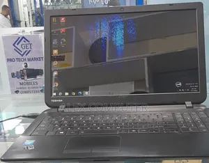 New Laptop Toshiba Satellite C55 4GB Intel Core 2 Quad HDD 500GB