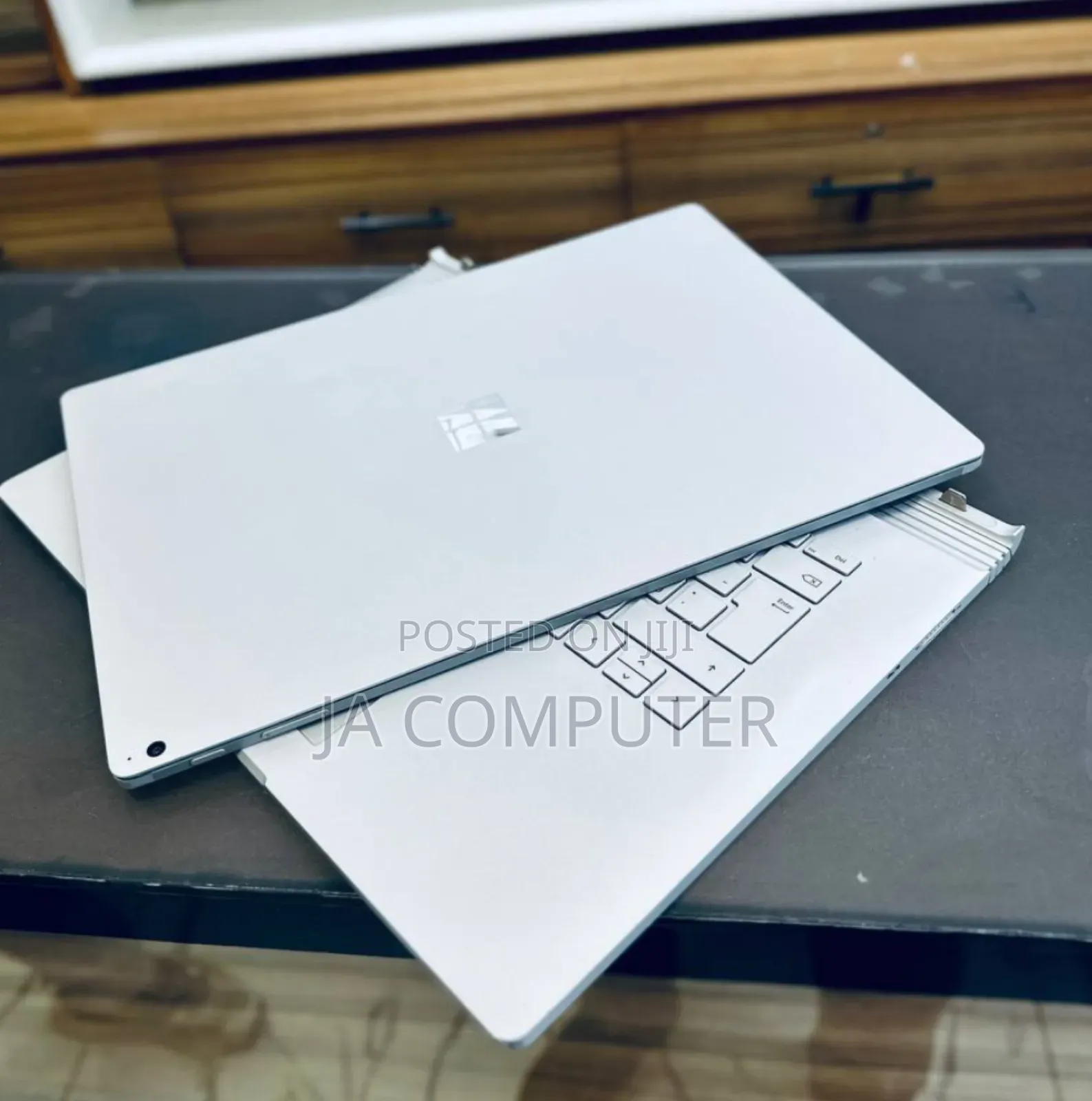 New Laptop Microsoft Surface 16GB Intel Core I7 SSD 256GB