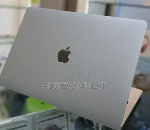 New Laptop Apple MacBook Pro 2023 M2 8GB Apple M2 SSD 512GB