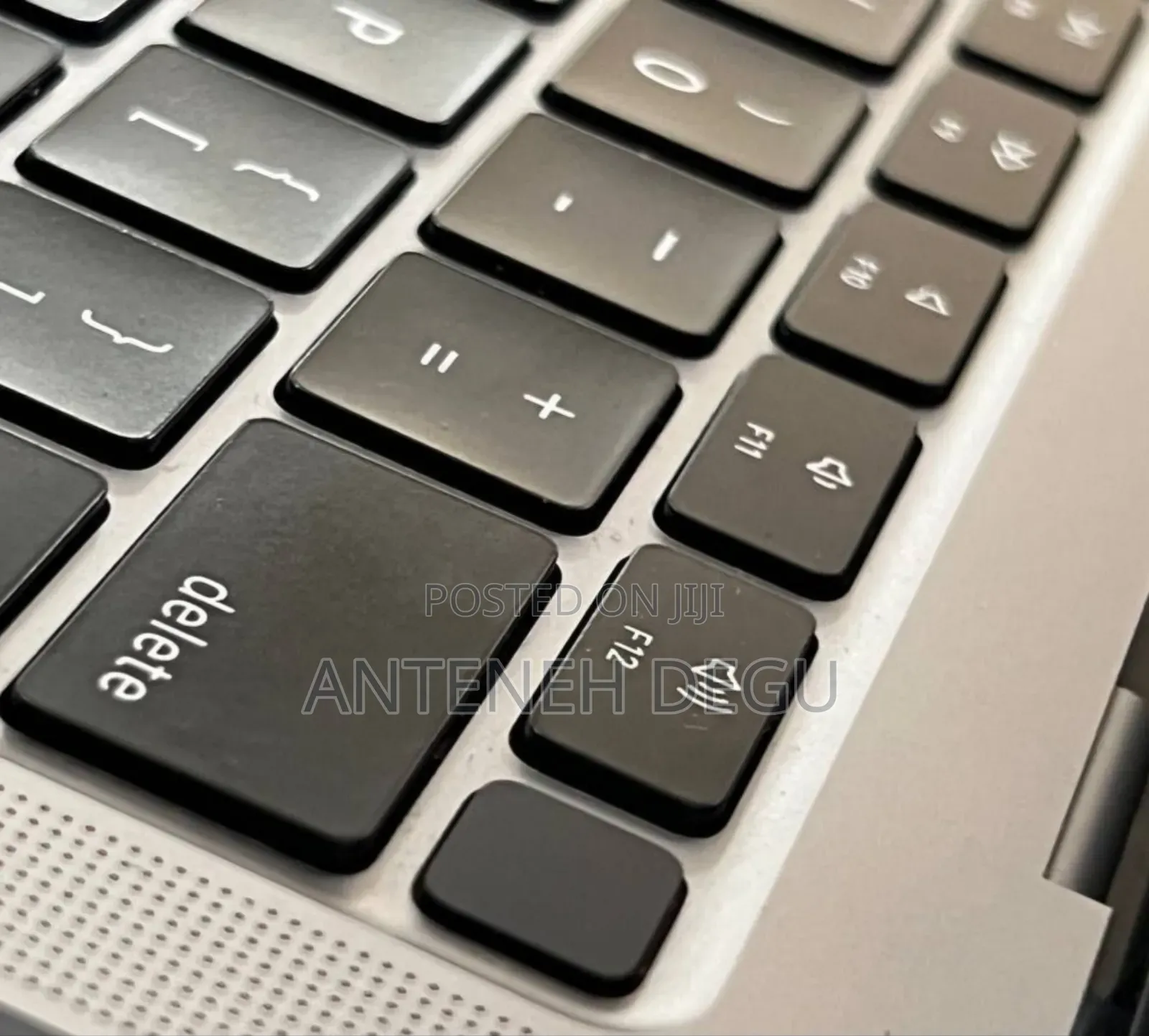 New Laptop Apple MacBook Air 2020 8GB Intel Core I5 SSD 256GB