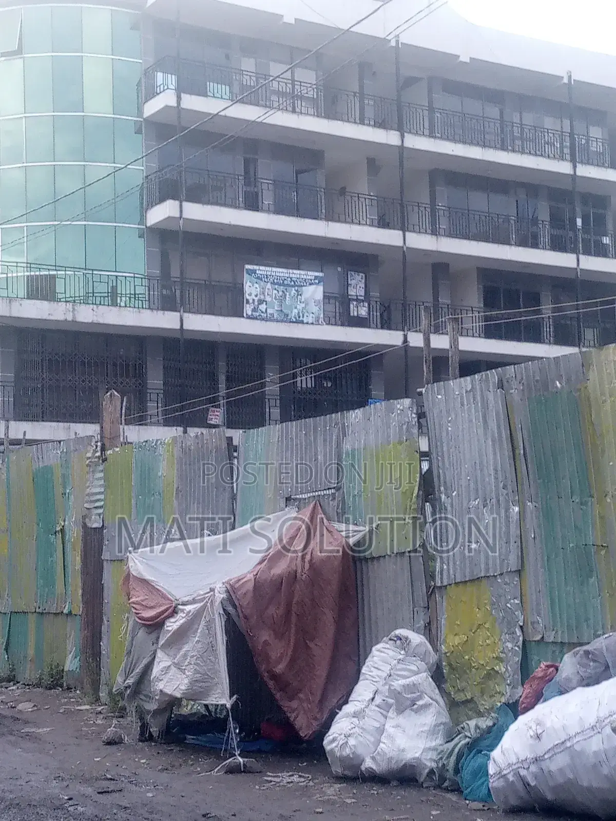 G+4ፎቅ በመሀል አዳማ መብራት ሀይል አካባቢ