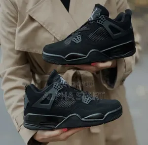 Jordan 4 Black Good Quality Snaeker