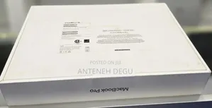 New Laptop Apple MacBook Pro 2022 M2 8GB Apple M2 SSD 256GB