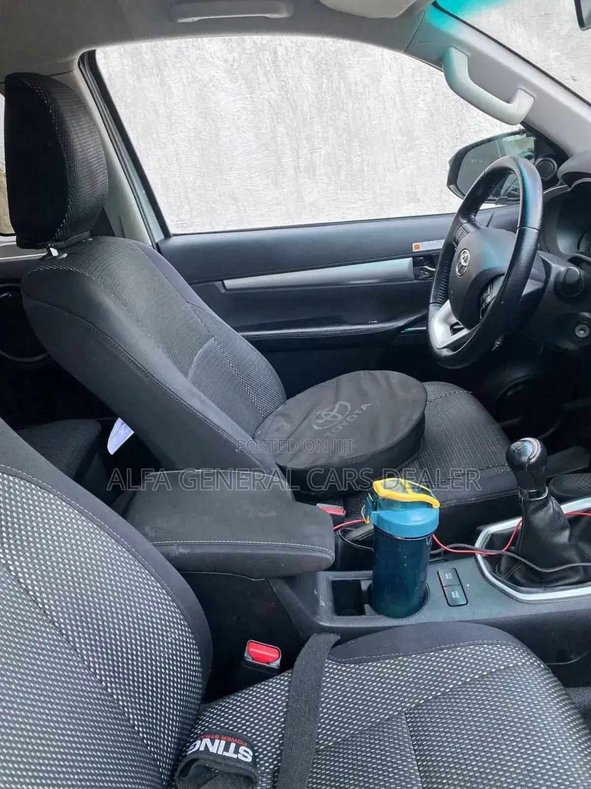 Toyota Hilux 2019 Silver