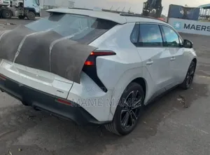 New Toyota bZ4X 2024 Silver