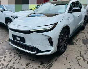 Photo - New Toyota bZ4X 2024 Silver