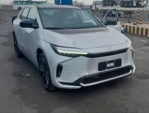 New Toyota bZ4X 2024 Silver