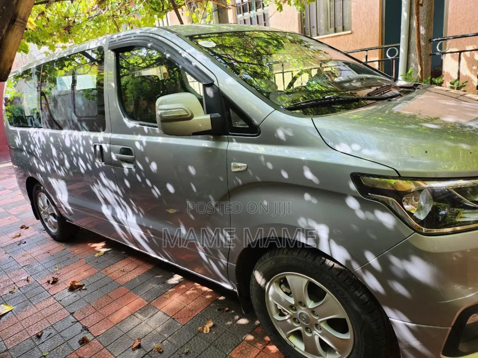 New Hyundai Starex 2021 Silver