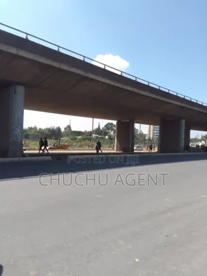 2,300 Meter Square Bole Beras