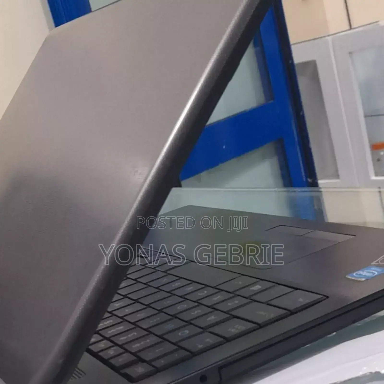 New Laptop Toshiba A30 4GB Intel Core 2 Quad HDD 500GB