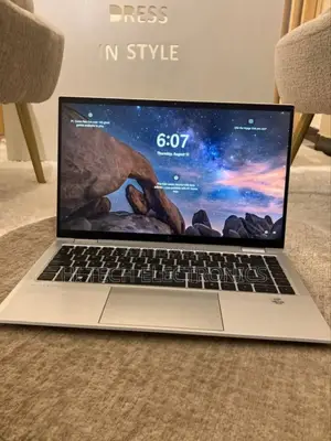 Photo - New Laptop HP Spectre 16GB Intel Core I7 SSD 512GB