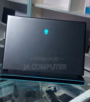 New Laptop Alienware M17x R2 32GB AMD Ryzen 7 SSD 1T