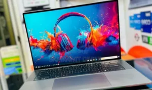 New Laptop Dell Precision 15 3520 16GB Intel Core I7 SSD 512GB