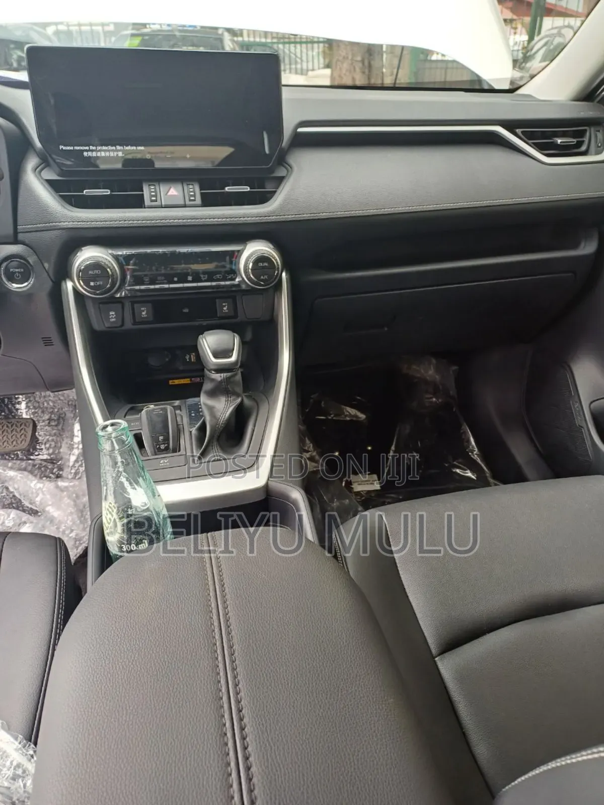 New Toyota RAV4 LE AWD 2024 White