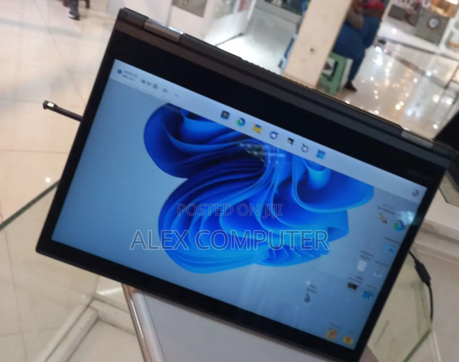 New Laptop Lenovo ThinkPad Yoga 370 16GB Intel Core I5 SSD 512GB