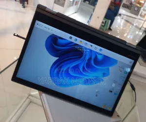 Photo - New Laptop Lenovo ThinkPad Yoga 370 16GB Intel Core I5 SSD 512GB