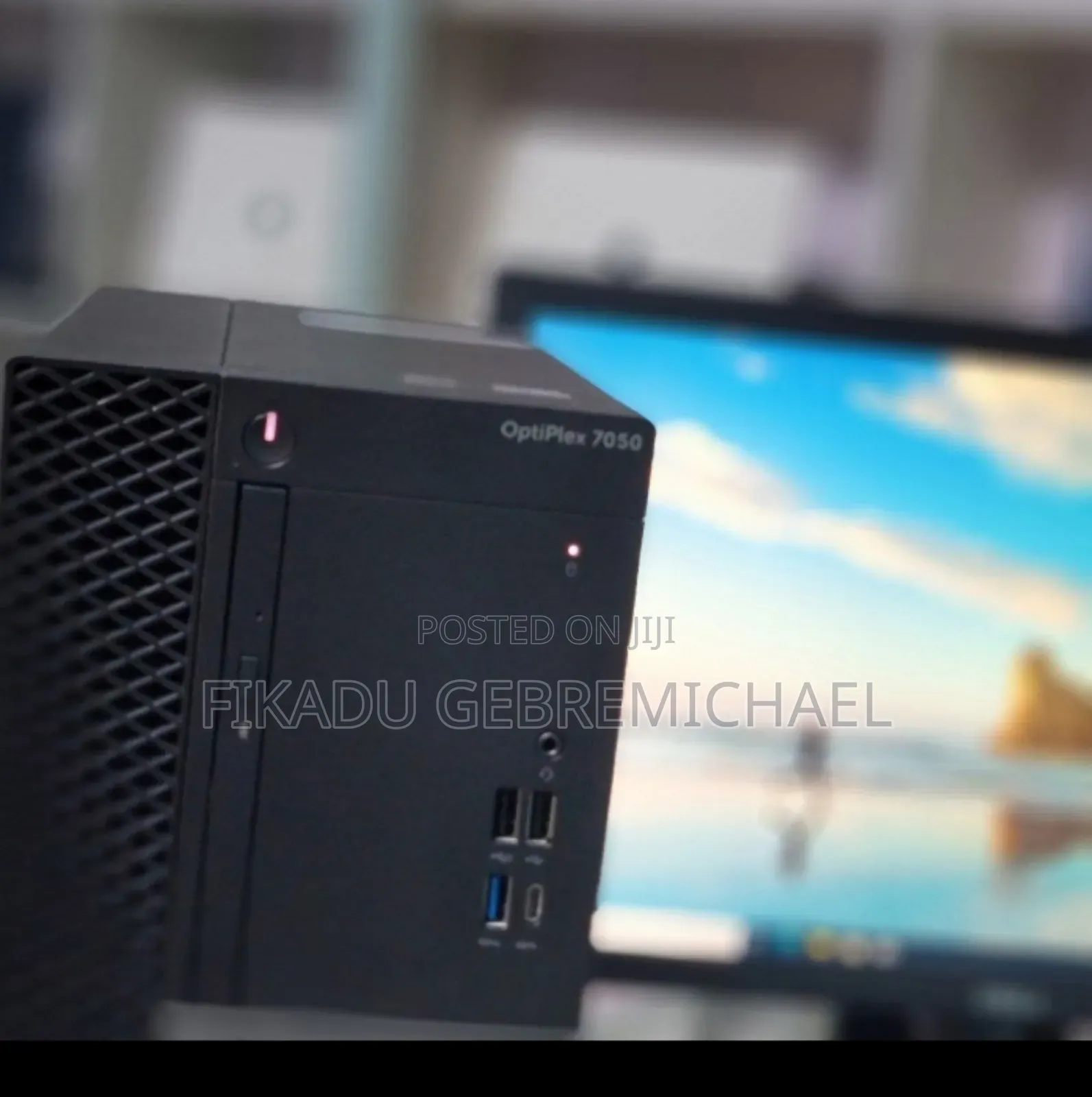 New Desktop Computer Dell OptiPlex 7050 8GB Intel Core i7 SSD 1T