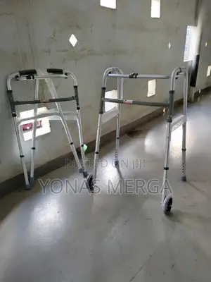 Photo - Oasisspace Heavy Duty Folding Walker, Bariatric Walker W/5”