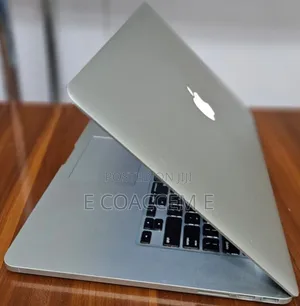New Laptop Apple MacBook 16GB Intel Core I7 SSD 256GB