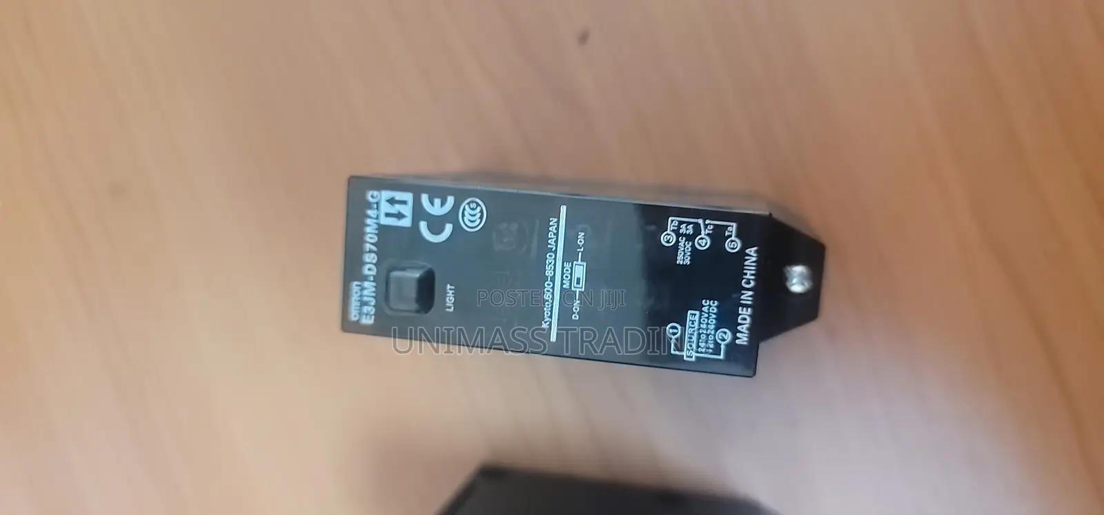 Omron Photo Electric Sensor Model: E3jm-Ds70m4-G