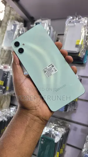 New Samsung Galaxy A05 64 GB Green