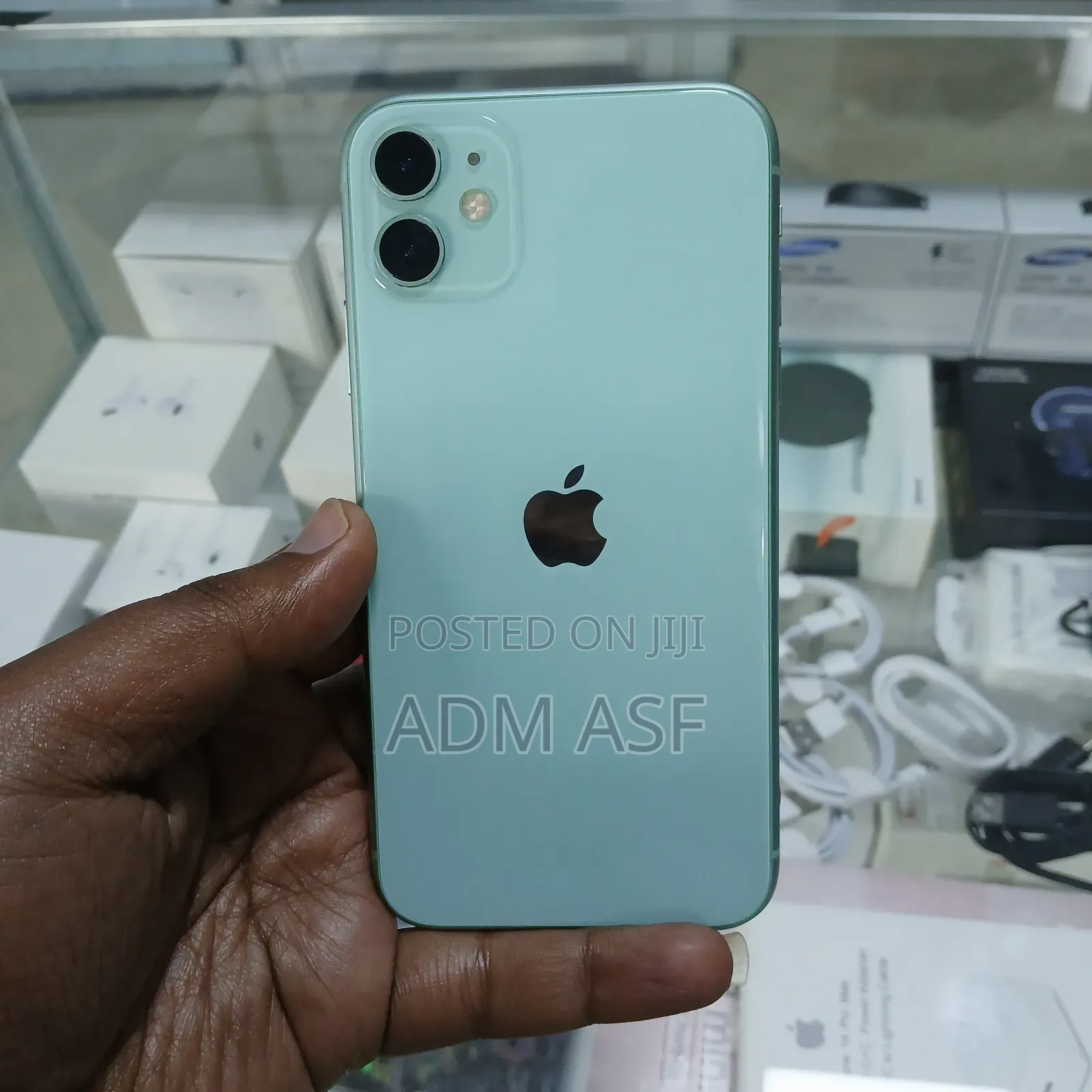 Apple iPhone 11 64 GB