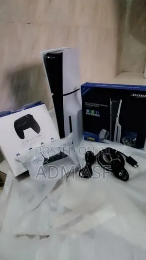 Band New Playstation 5 Slim